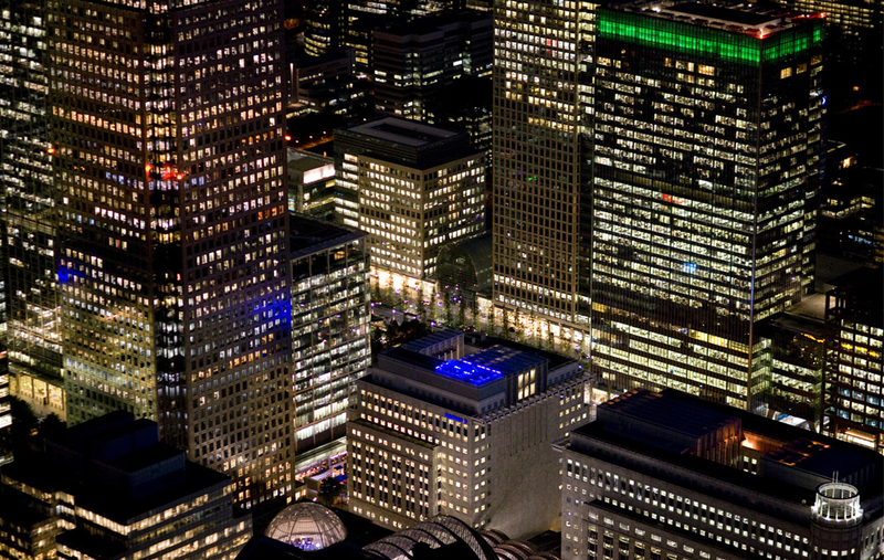 Illustration for article titled Spectacular Night Photography of London Causes Awe, Vertigo